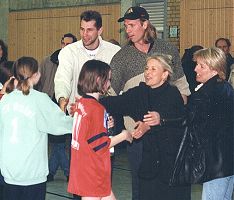 F�hlen sich in Kiel sehr wohl: Die Familien Olsson und Wislander.