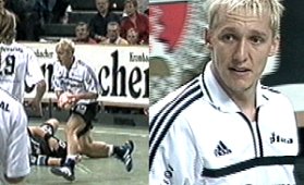 Johan Pettersson trifft zum 18:19.