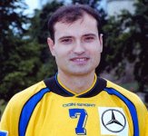 Kann Robert-Ioan Licu f�r Schwerin  spielen?