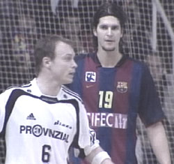 Henrik Lundstr�m war mit 7/2 Toren bester THW-Sch�tze.