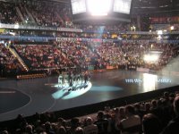 Tolle Atmosph�re beim Einlaufen der Zebras.