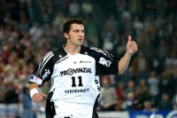 Daumen hoch f�r eine gesicherte Zukunft: Adrian Wagner