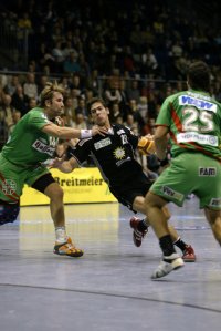 Bester Torsch�tze beim TuS-N: Nationalspieler Rolf Hermann.