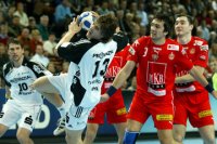 Marcus Ahlm holte am Kreis diverse Strafw�rfe heraus.