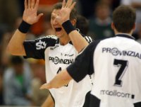 Andrei Xepkin sah in der 39. Minute die rote Karte.