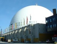 Der imposante "Globen" in Stockholm fasst 14000 Zuschauer.