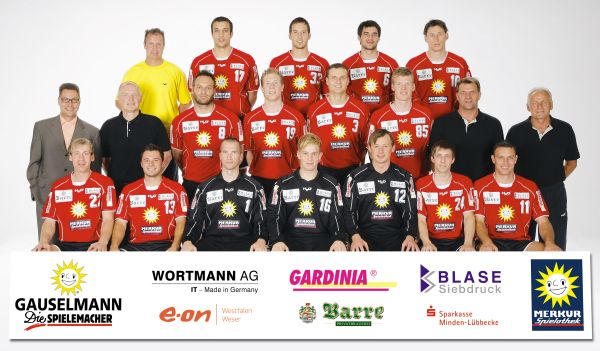 Hinten von links: Physioth. Hildebrandt, Datukashvili, Skatar, Cale, Kokir;Mitte von links: Gauselmann, Uwe K�lling, Greiner, Tesch, Szymanski, Remer, Teammanager Feric, Trainer Kljaic;