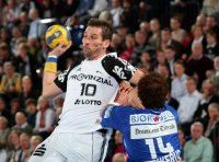 Lie� sich auch von Joakim Hykkerud nicht stoppen: Stefan L�vgren erzielte f�nf Treffer.