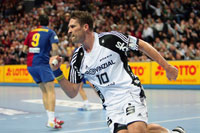 Stefan L�vgren ballt nach einem seiner drei Treffer die Faust.