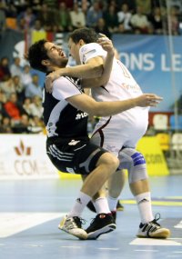 Nikola Karabatic musste bei seinem ersten l�ngeren Einsatz wieder viel einstecken.