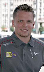 Der �sterreichische Fl�gelflitzer Konrad Wilczynski ist auch in dieser Saison bisher bester Torsch�tze bei den F�chsen mit 129/64 Treffern.