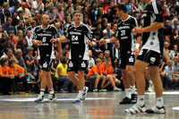 Aron Palmarsson sagt den n�chsten Spielzug an.