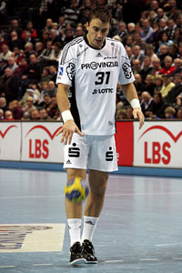 Momir Ilic blieb nervenstark bei seinen Siebenmetern und �bernahm in der Schlussphase Verantwortung.