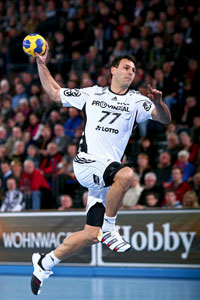 Ganz viel Platz f�r Jerome Fernandez bei seinem Gegensto� zum 11:7.