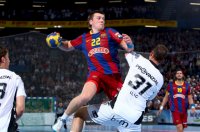 Siarhei Rutenka war von der Kieler Deckung nicht in den Griff zu bekommen.