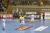 Carlos Ruesga gelang per direktem Freiwurf der Ausgleich in letzter Sekunde.