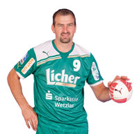 Zuverl�ssiger Sch�tze im rechten R�ckraum: Daniel Valo.