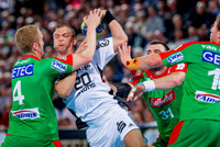 Christian Zeitz lie� sich von der handfesten Magdeburger Deckung nicht irritieren und erzielte im zweiten Durchgang vier Treffer.