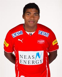 Nationalspieler Mads Mensah Larsen erzielte bislang 50 Treffer.