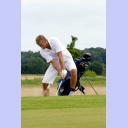 Golfen 2005: THW-Neuzugang Pelle Linders beim Schlag aus dem Bunker.