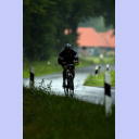 Trainingslager 2005: Wer wie Stefan L�vgren aus Verletzungsgr�nden nicht l�uft, der f�hrt stattdessen auf den Stra�en rund um Obenstrohe Fahrrad.