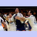 EM 2008: GER-FRA: Torsten Jansen und Klimovets gegen Karabatic.