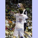 Laen attackiert Jicha.