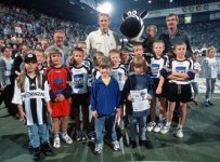 Klaus-Dieter Petersen hat ein Herz f�r den Nachwuchs.