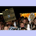 Meisterfeier auf dem Kieler Rathausplatz: Die Kieler Fans gartulieren dem Erzrivalen SG Flensburg-Handewitt zur 6. Vizemeisterschaft...