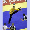 EM 2006: GER - SLO: Henning Fritz gegen Rutenka.