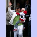 Deutscher Meister 2006! Henning Fritz mit Tochter auf dem Rathausbalkon.