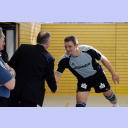 Erstes Training in Russee: Uwe Schwenker begr��t Andrei Xepkin.