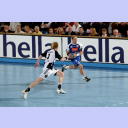 B�rge Lund eilt zu Frank Ettwein.