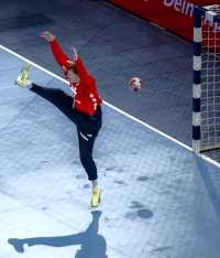 Leon Nowottny in action.