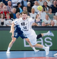 Emil Wernsdorf Madsen in action.