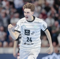 Ben Janos Szilagyi in action.